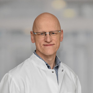 Prof. Dr. med. Ulrich Thiem Chefarzt für Geriatrie und Gerontologie, Albertinen Haus Prof. Dr. med. Ulrich Thiem Chefarzt für Geriatrie und Gerontologie, Albertinen Haus