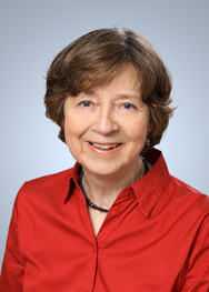 Portrait von Edda Rönnau Jahn, stellvertretende Vorstandsvorsitzende des DRK Norderstedt Portrait von Edda Rönnau Jahn, stellvertretende Vorstandsvorsitzende des DRK Norderstedt