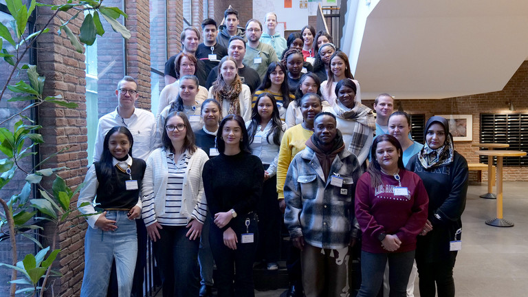 Pflegeschülerinnen und Pflegeschüler des Kurses BPA 02 2026 bei der Begrüßung im Albertinen Krankenhau