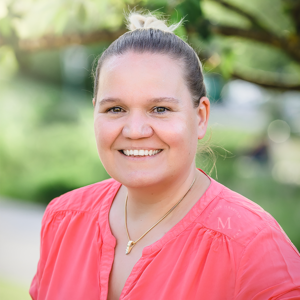 Portraitfoto von Ivonne van der Lee, Gründerin der Selbsthilfegruppe Endo Ladies