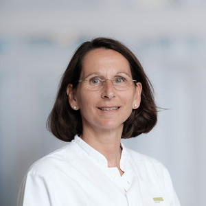 Portrait Dr. med. Ulrike Weidner, Oberarzt Radiologie, Team, Albertinen Zentrum für Radiologie, Standort Albertinen Krankenhaus, Hamburg-Schnelsen, Hamburg-Volksdorf