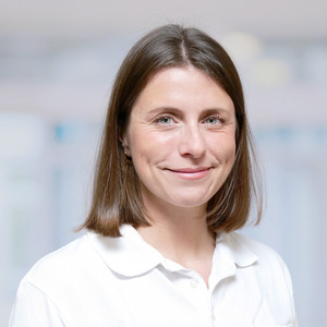 Porträt Dr. Svea Dannenberg, Fachärztin in der Gynäkologie und Geburtshilfe, Albertinen Krankenhaus, Hamburg-Schnelsen